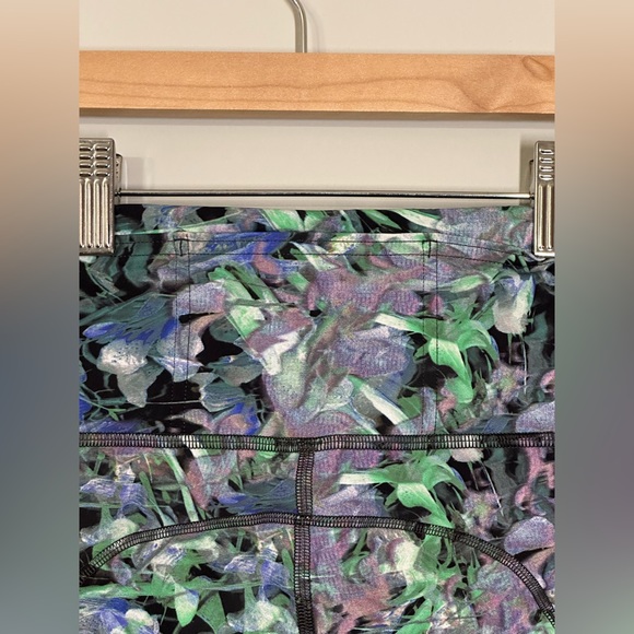 lululemon Fast and Free High-Rise Shorts 8" in Rapid Flourish Multi Color - Picture 11 of 14